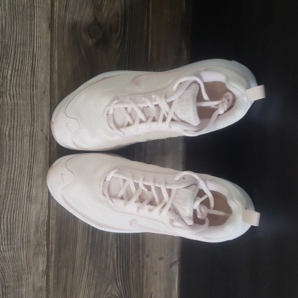 New Nike Air Max Light Pink Sneakers Size 7.5 Casual Streetwear Everyday Neutral - Picture 7 of 9